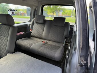 VW Caddy Maxi 7míst 2013 DSG 1,6d 75kw 329000km nové rozvody - 7