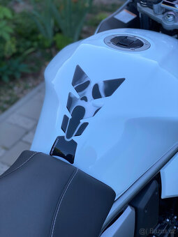 Suzuki GSX 1250 FA - 7