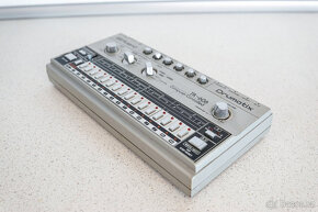 Roland TR-606 Drumatix 1980 Idividuální výstupy - 7