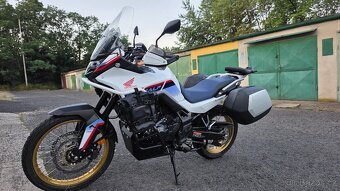 Honda Transalp 750 - 7
