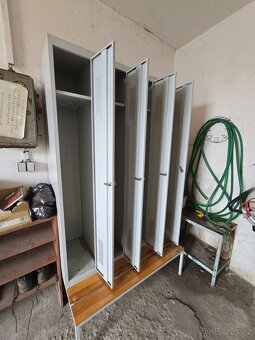 Prodáme dílenské skříňky s posezením - 7