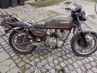 Suzuki GS 500E - 7