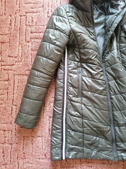 Dámská khaki zimní bunda/kabát s kapucí - 7