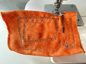 Šicí stroj AEG zánovní - 7