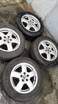 Originál alu kola škoda + zimní pneu 195/65 R15 - 7