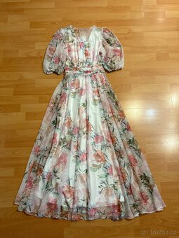 Šaty s květinovým vzorem - 7