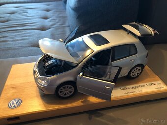 Volkswagen Golf V, 1:18 - 7