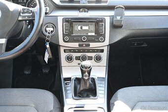 Volkswagen Passat 2.0TDI 103KW Comfortline 9/13 - 7