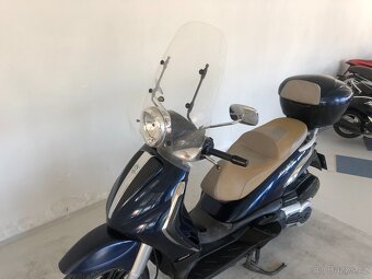 Piaggio Beverly 400 - 7