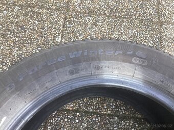 Prodám dva páry zimních pneumatik SUV r55/17, 235, 103V - 7