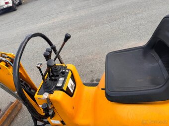 Minibagr JCB 8010 2x lzice precepovany - 7