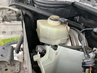 díly na BMW X3 E83 r.v. 2005 komplet plechy, dále dle popisu - 7