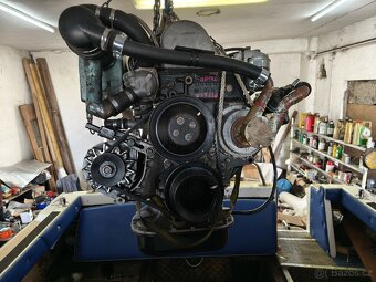 Motor Mercedes Benz 2,4 d 72 hp - 7