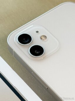 Apple iPhone 12 White 64GB - 7