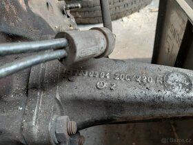 Kompletní dieselový motor na Mercedes W114 - 7