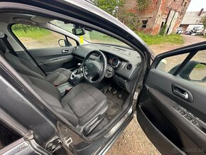 Díly z vozu Peugeot 5008 1.6hdi - 7