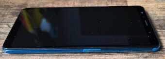 Mobilní telefon Samsung Galaxy A7 2018 - 7