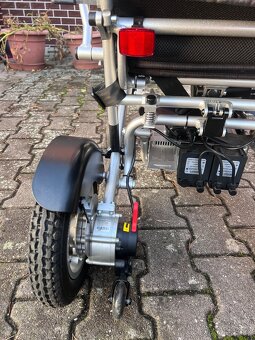 Elektrický invalidní vozík - 7