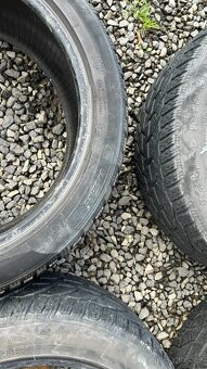 ND Ford Mondeo 2.0/2.2TDCi 103/120/147kw/1Zimní pneu 235/45 - 7