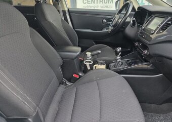 Kia Carens 1.7 - 1. MAJ - 7 MÍST - 7