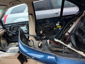 Prodám náhradní díly z bmw e39 540i - 7