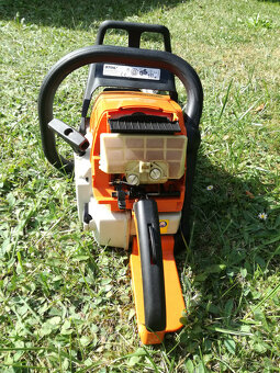 benzinova motorova pila STIHL - 7