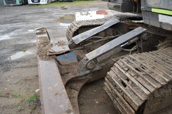 HITACHI ZX225 PÁSOVÉ RYPADLO - 7