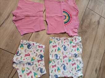 Balík oblečení 6-12m - 7