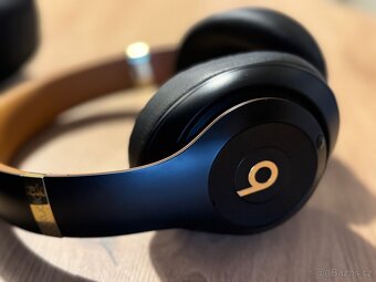 Beats by Dr. Dre Studio3 Wireless - 7