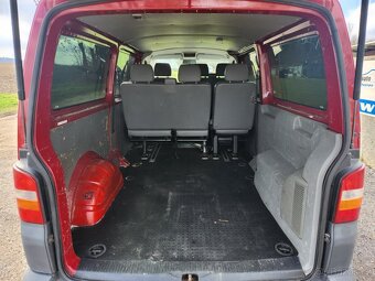 Volkswagen Transporter 2.5 TDI 6 míst - 7