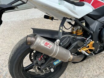 Yamaha YZF-R1 - 7