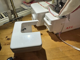 Overlock AEG 760 moderní - TOP stav - 7