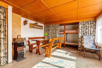 Prodej zahrady se zděnou chatkou, výměra 1118m2, výhled na L - 7