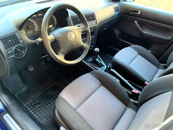Volkswagen Golf 1.6 16 V , pouze 110 000 km, původ ČR - 7