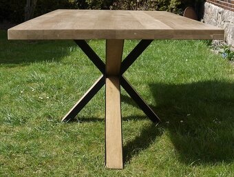 Dubový jídelní stůl - Ovada 250 cm – masivní/kov - 7