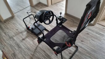 Herní sedačka + volant, pedály,řadící páka - 7