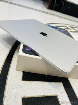 Prodám iPad Pro 12.9" 256GB M2 Stříbrný 2022 - 7