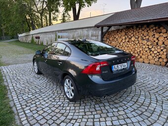 Volvo S60 2.0 D3 Drive-E KINETIC 2016 Automat Navi - 7