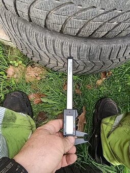 235/65 R17 kia sorento lité kola zimní - 7