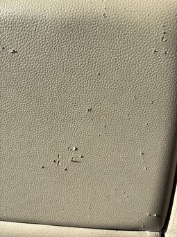 Kožená sedačka s elektrickým výsuvem - 7