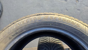 Celoroční pneu 215/55/17 Good Year - 7