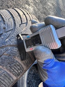 Zimní Nokian 185/65 R15 4,5mm - 7