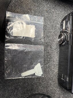 JVC rádio do auta + Bluetooth - 7