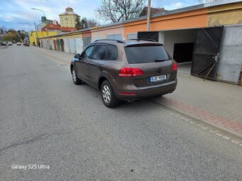Volkswagen Tuareg 3.0 - 7