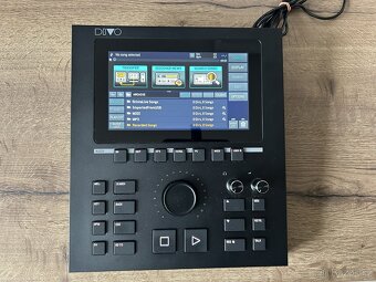 Prodám M-Live Divo base 64 GB - pracovní stanice - 7