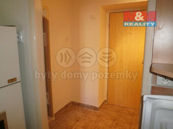 Pronájem bytu 1+1, 30 m², Pardubice, ul. Na Okrouhlíku - 7