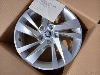 Pěkná nová orig alu Škoda Octavia 4, Nevis 17" - 7