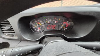 Prodám IVECO DAILY 35S16 skříň - 8 palet - 7