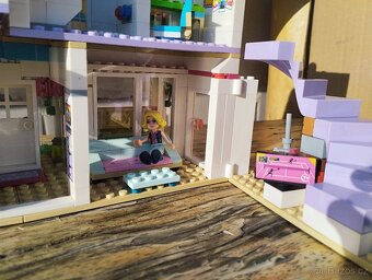Prodám LEGO Friends 41314 Stephanie a její dům - 7
