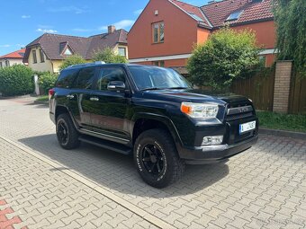 Toyota 4 Runner bez koroze, 7 míst, odpis DPH - 7